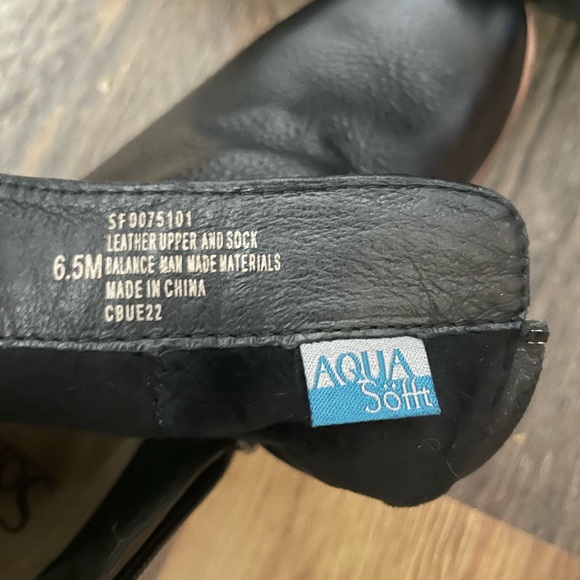 Soft Pecola black boots. Size 6.5. Excellent condition. - Picture 3 of 12